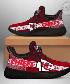 The best selling Kansas City Chiefs shoes 10